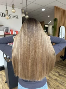 Lissage brésilien défrisage